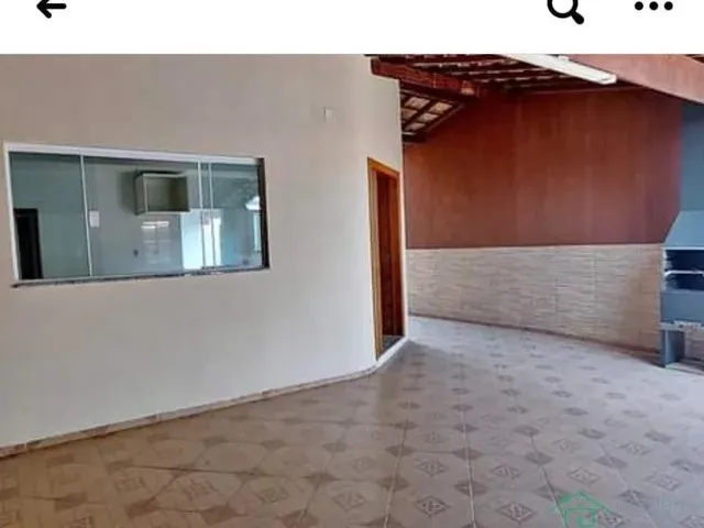 Imagem: Casa com 03 Dormitórios e Piscina