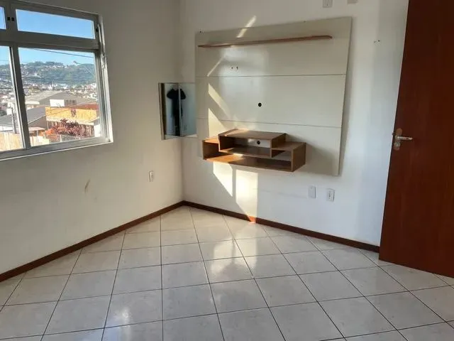 Imagem 2: Apartamento 2 Quartos com Vaga de Garagem