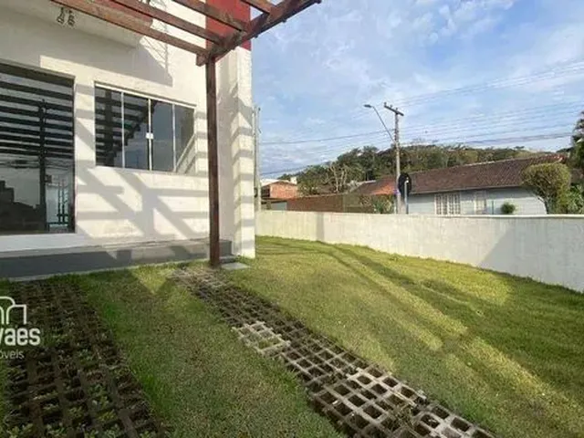 Imagem: Sobrado de Esquina Lindo com 2 Dormitórios