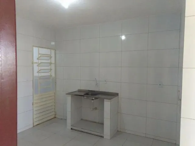 Imagem 4: 650,00 Casa com 2 dormitórios