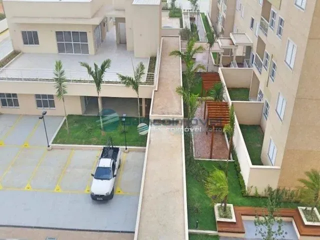 Imagem: O apartamento possui 2 Dormitórios, 1 Suíte, 2 Banheiros,