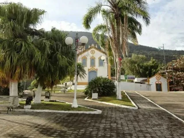 Imagem 5: Novidade Aluguel Anual Casa Triplex Mobiliada 02 Quartos e 01 Mezanino - Condomínio Fecha