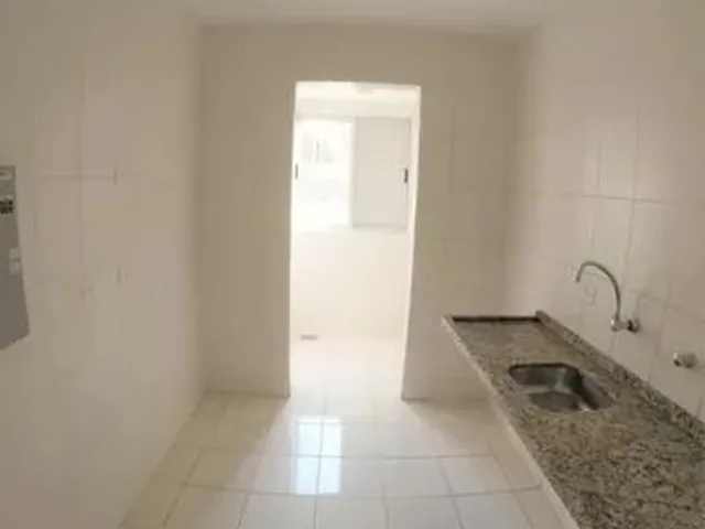 Imagem 14: Apartamento com 2 Quartos para Alugar por R$ 1100.00, 75.00 M2 - Hauer - Curitiba/Pr