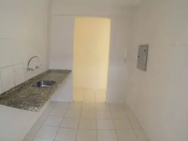 Imagem 7: Apartamento com 2 Quartos para Alugar por R$ 1100.00, 75.00 M2 - Hauer - Curitiba/Pr