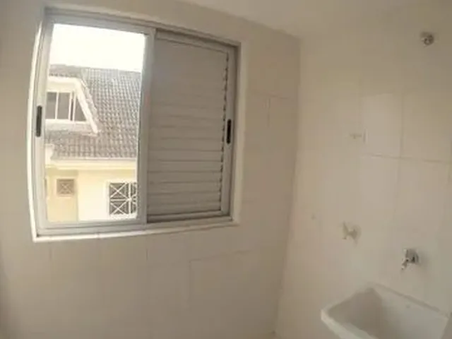 Imagem 5: Apartamento com 2 Quartos para Alugar por R$ 1100.00, 75.00 M2 - Hauer - Curitiba/Pr
