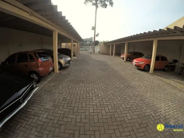 Imagem 13: Apartamento com 2 Quartos para Alugar por R$ 1100.00, 75.00 M2 - Hauer - Curitiba/Pr