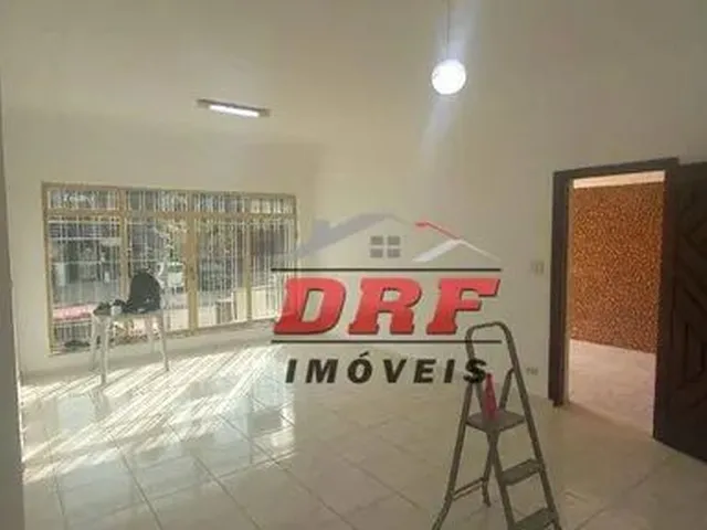 Imagem: Casa com 3 Dormitórios para Alugar, 130