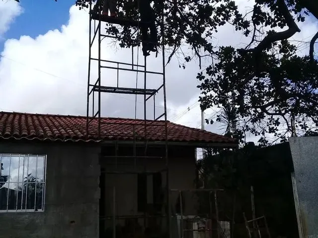 Imagem 2: Alugo Casa Térrea 2Q Sendo 1 Suíte, Varanda e Área de Serviços, Estacionamento