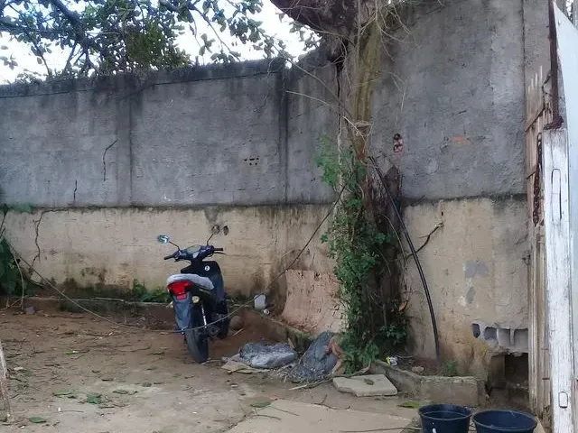 Imagem 5: Alugo Casa Térrea 2Q Sendo 1 Suíte, Varanda e Área de Serviços, Estacionamento