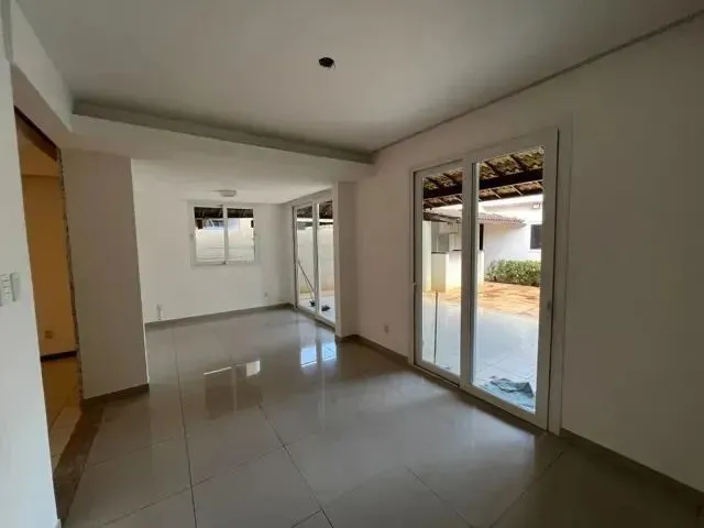 Imagem 12: Casa Ampla Completamente Reformada para Locação 4/4 Sendo (03 Suítes) Espaço Gourmet