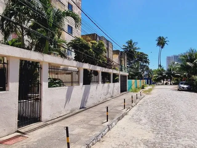 Imagem: O apartamento possui 1 Dormitório, 1 Banheiro, 1 Vaga na