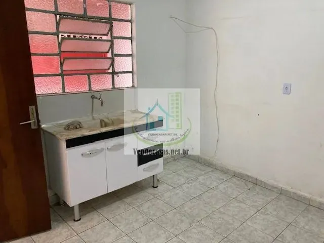 Imagem: Quarto para Locação 1 Dormitório, 1 Cozinha