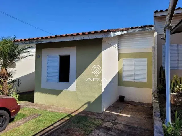 Imagem: Village com 3 Dormitórios À Venda, 100