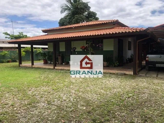 Imagem: Casa com 2 Dormitórios À Venda, 250 M²