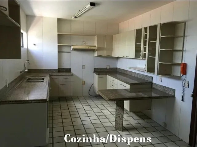Imagem 12: Edifício Cláudio Machado em Petrópolis - Apartamento com 4 Suítes