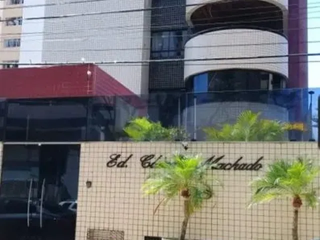 Imagem 16: Edifício Cláudio Machado em Petrópolis - Apartamento com 4 Suítes