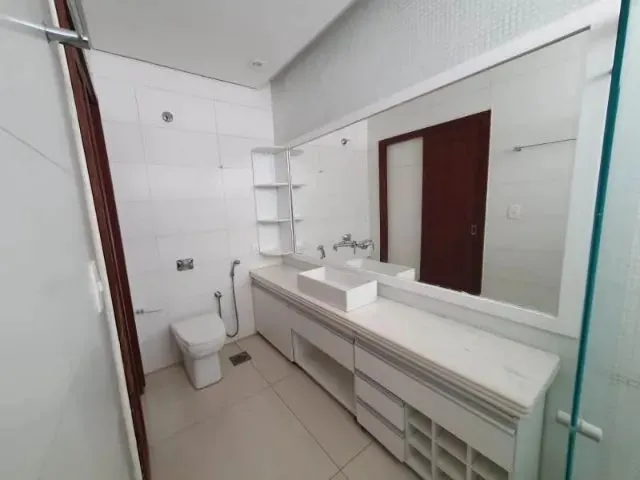 Imagem 5: Linda Casa 3 Quartos, 2 Banheiros, 250 M²