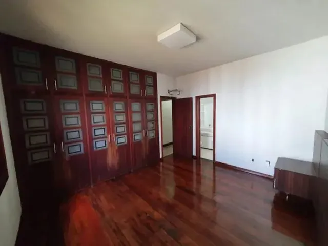 Imagem 9: Linda Casa 3 Quartos, 2 Banheiros, 250 M²