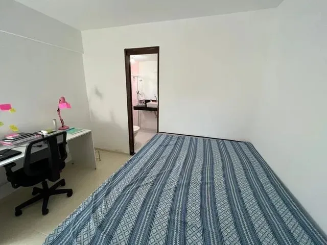 Imagem 6: Apartamento Amplo com Três Quartos no Cabo Branco