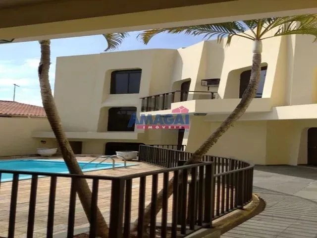 Imagem: Casa com 4 Dormitórios
