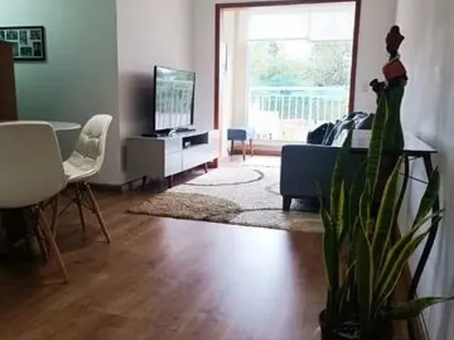 Imagem: O apartamento possui 2 Dormitórios, 1 Banheiro, 1 Vaga na