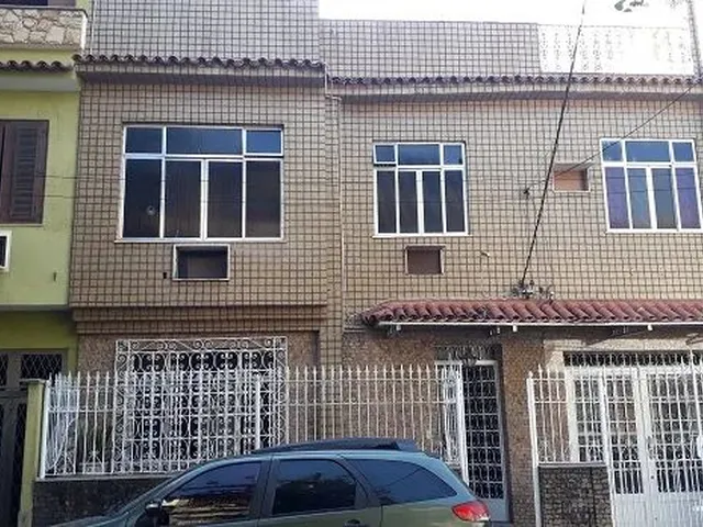Imagem 9: Sobrado Reformado / 162 M / Rua Arborizada Sossegada / 3 Quartos / Hidromassagem