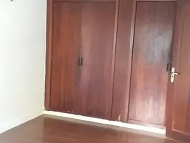 Imagem 13: Sobrado Reformado / 162 M / Rua Arborizada Sossegada / 3 Quartos / Hidromassagem