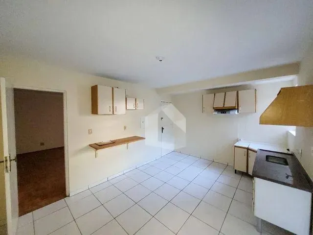 Imagem 8: Apartamento com 3 Quartos para Alugar, 85 M² por R$ 1.880/Mês - Centro - Poços De