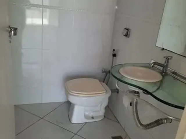 Imagem 2: Casa para Aluguel, 5 Quartos, 1 Suíte, 4 Vagas, Esplanada - Belo Horizonte/Mg