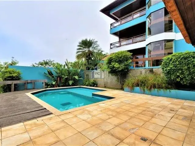 Imagem: Casa com 4 Quartos À Venda, 453 M² por