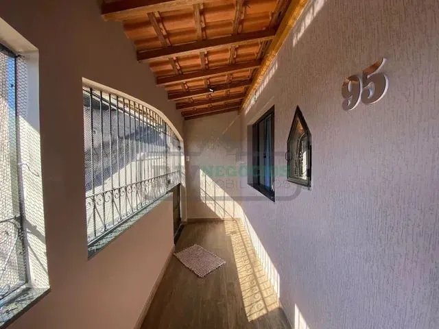 Imagem 6: Adi Ótima Casa Documentada com Acabamento de Alto Padrão