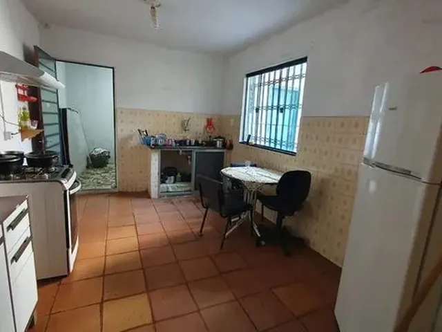 Imagem 2: Casa para Venda Possui 136 Metros Quadrados com 3 Quartos em Cidade...