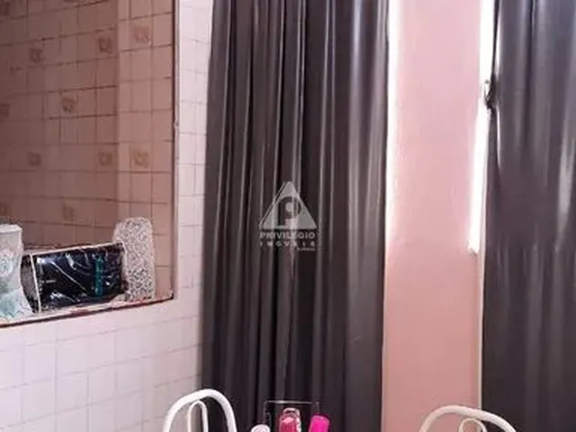 Imagem 7: Casa de Rua, 2 Quartos, 2 Salas, com Copa e Cozinha, Área de Serviço e Área Externa