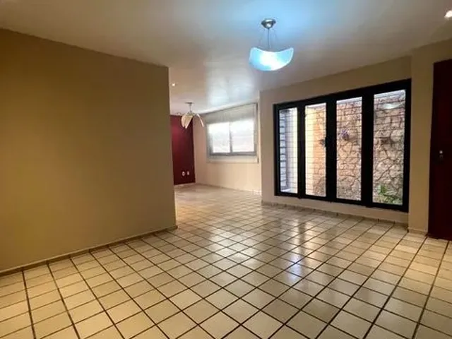 Imagem: Casa para Venda com 306 Metros Quadrados