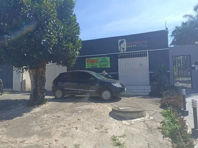 Imagem 2: Arniqueiras: Casa Simples,Lote 220M2 Resid/Comerc, Plano/Murado,Quit.terracap- Quem Vê