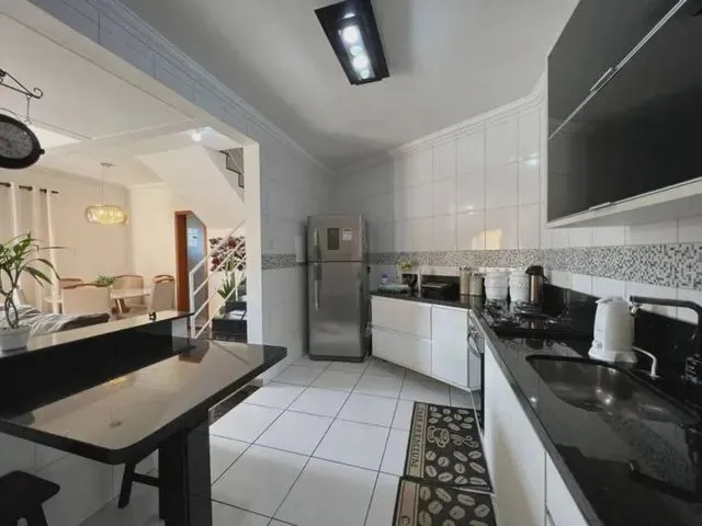 Imagem 6: Casa Elegante e Confortável em Lauro de Freitas! Chance Imperdível! Oportunidade Única!