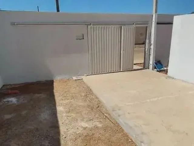 Imagem 1: Casa para Venda Tem 70 Metros Quadrados com 2 Quartos em Catu de Abrantes (Abrantes) - Cam