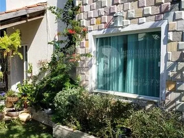 Imagem 6: Casa Triplex Bem Localizada , com Lazer e Bem Próximo a Faculdade Fanor