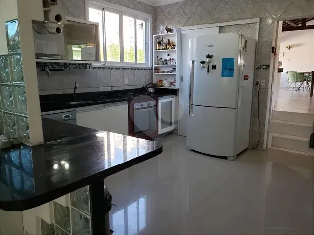 Imagem 2: Casa Triplex Bem Localizada , com Lazer e Bem Próximo a Faculdade Fanor