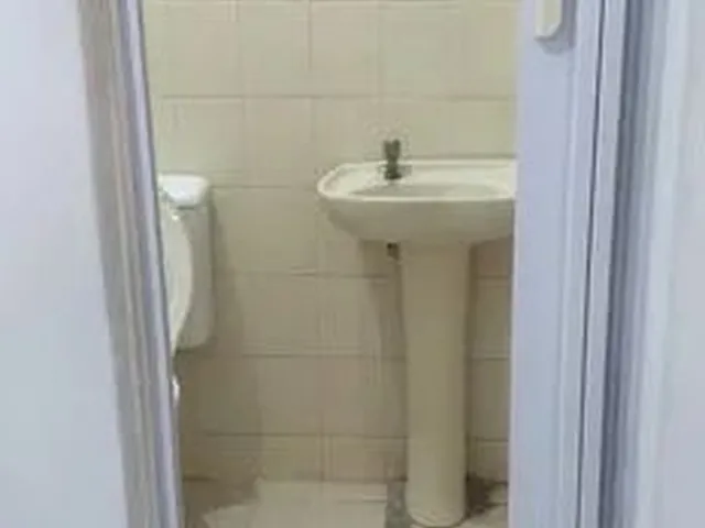 Imagem 4: 2/4 no Final de Linha Capelinha de São Caetano, com Varanda, 1 Andar Vista P Suburbana