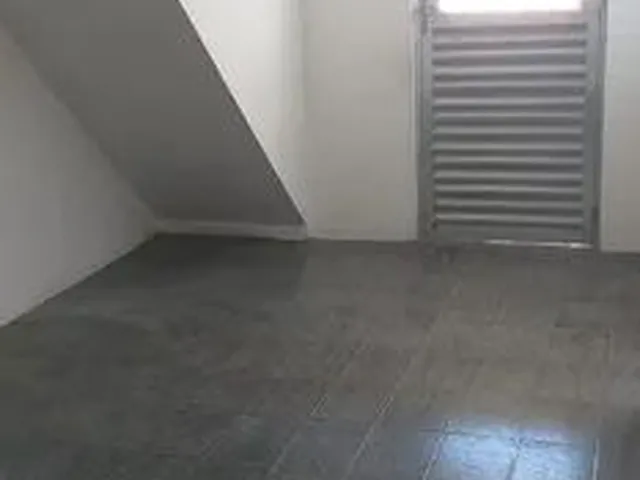 Imagem 15: 2/4 no Final de Linha Capelinha de São Caetano, com Varanda, 1 Andar Vista P Suburbana