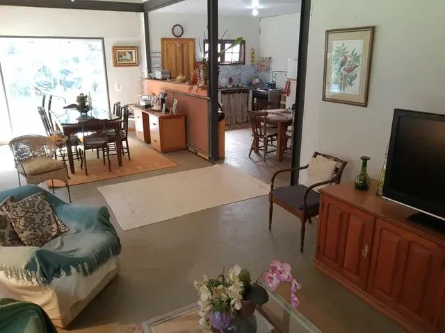 Imagem 11: Casa para Aluguel Possui 200 Metros Quadrados com 3 Quartos em Araras - Petrópolis - Rj