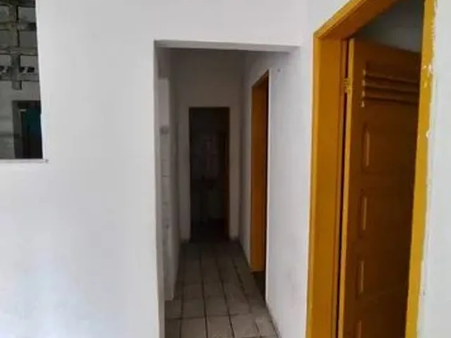 Imagem 2: Casa com 2 Dormitórios para Alugar, 50 M² por R$ 700/Mês - Boca do Rio - Salvador/Ba