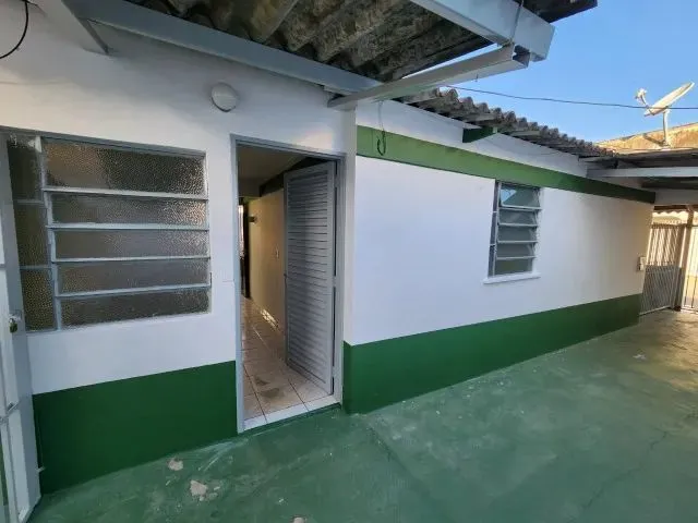 Imagem: Aluga-Se Casa de Fundos 1 Quarto Qe 04 Guará