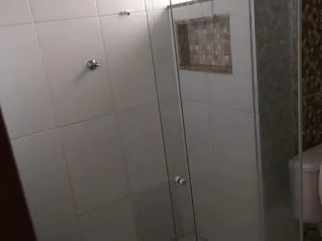 Imagem 8: Apartamento com Sala, 2 Quartos, Cozinha, Área de Serviço, 1 Banheiro e Garagem