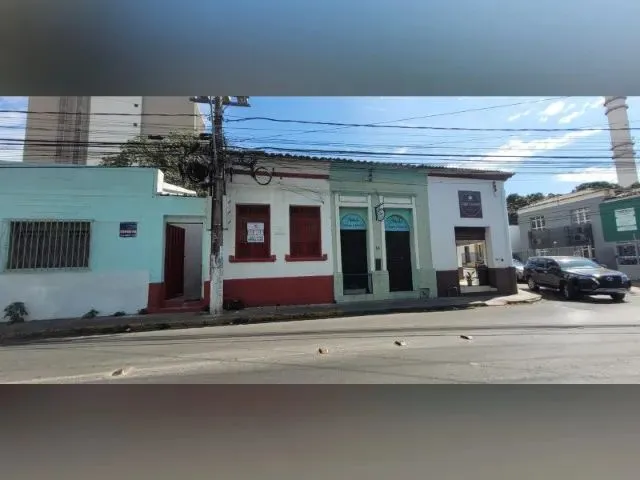 Imagem: Casa Comercial - em Frente a Camara Municipal