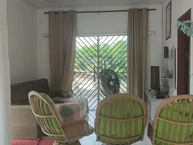 Imagem: Casa com 2 Suítes e 1 Quarto