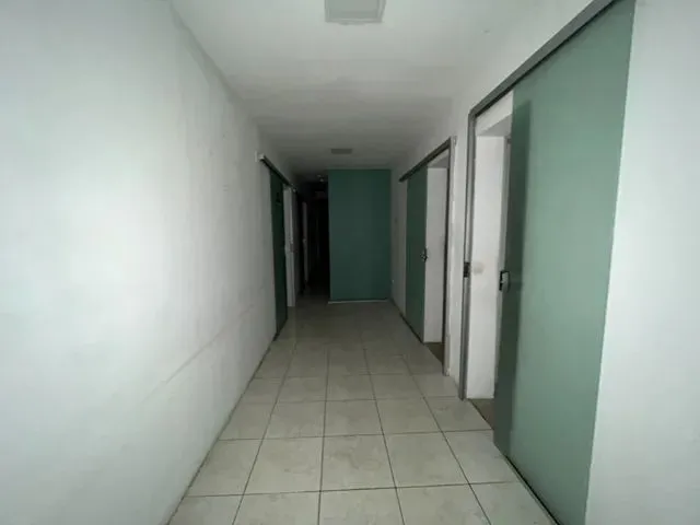 Imagem 12: Prédio/Edifício Inteiro para Aluguel Tem 370 Metros Quadrados com 12 Quartos