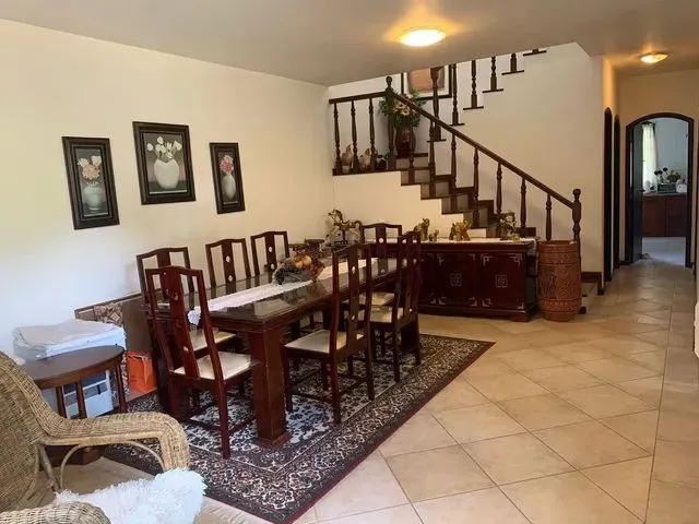 Imagem 8: Linda Casa em Localização Privilegiada