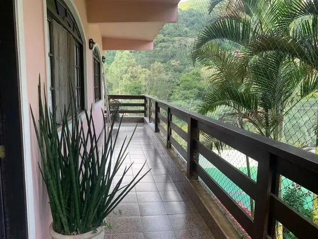 Imagem 10: Linda Casa em Localização Privilegiada